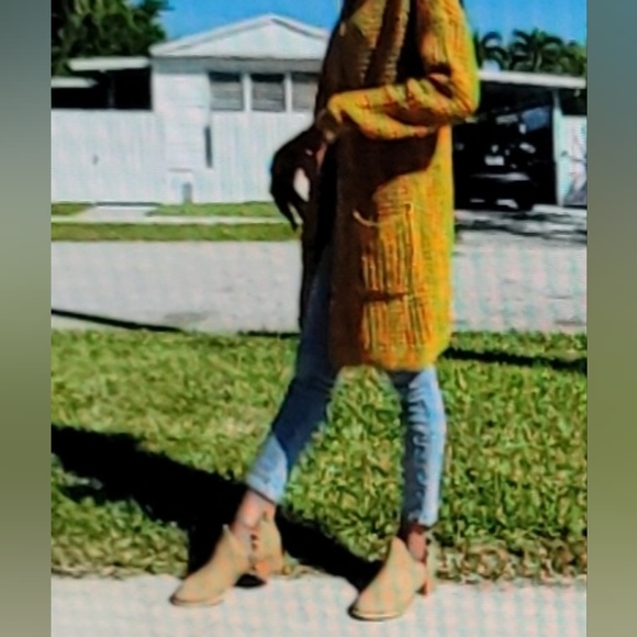 NIB  Ruffle ankle v cut out pointed toe chunky heel dressy western… - Picture 6 of 15